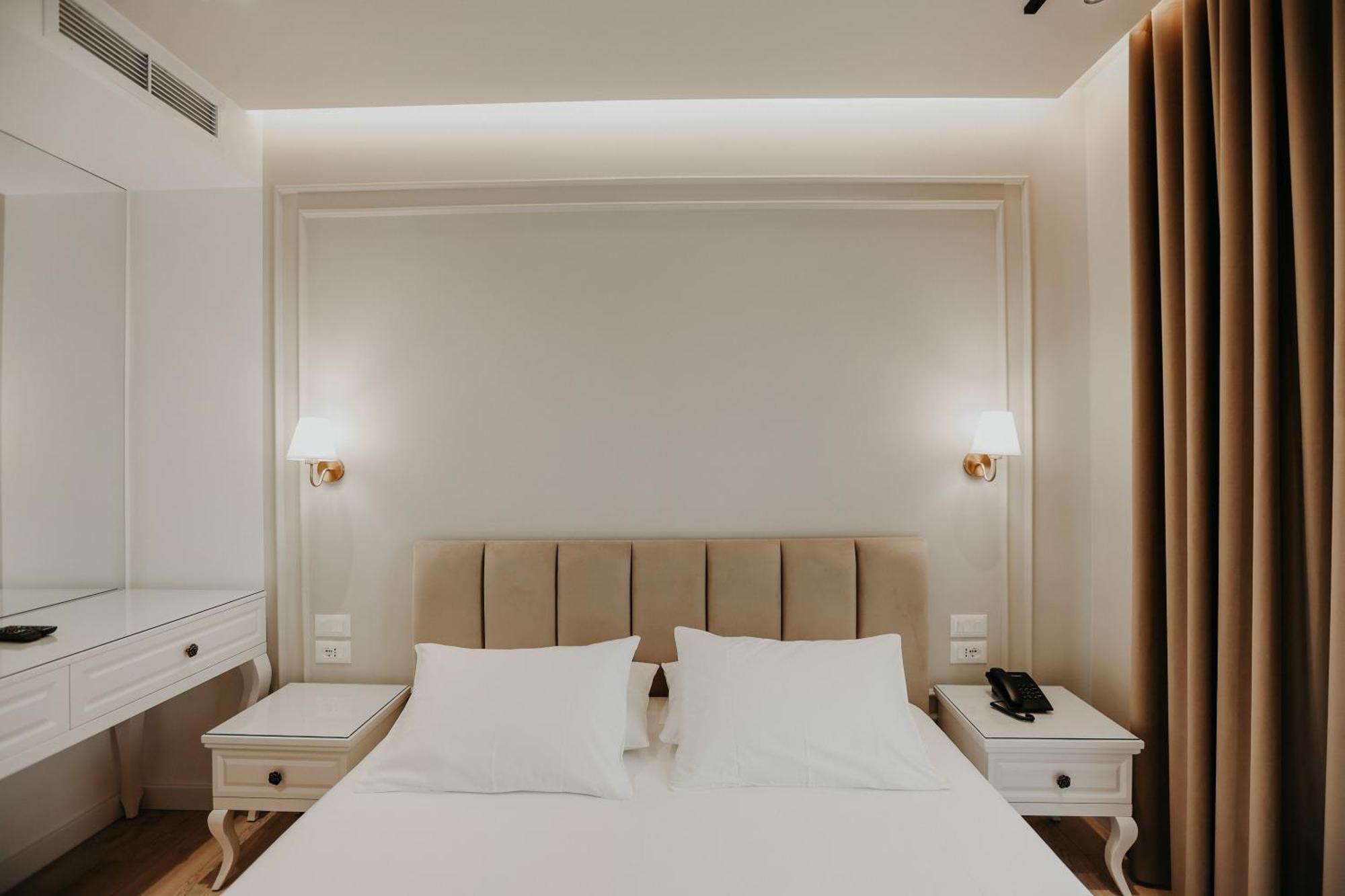Seaside Hotel Vlore Luaran gambar
